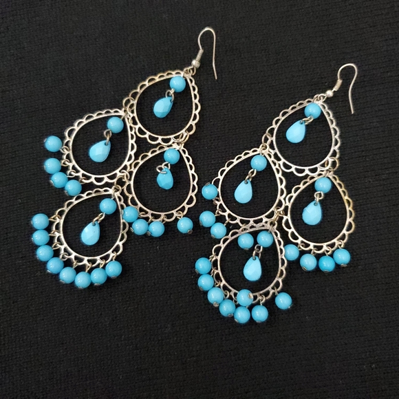 Teal Dangling beaded and sterling silver earrings - Picture 1 of 5